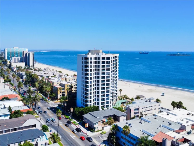 1310 E Ocean #1005 photo 1