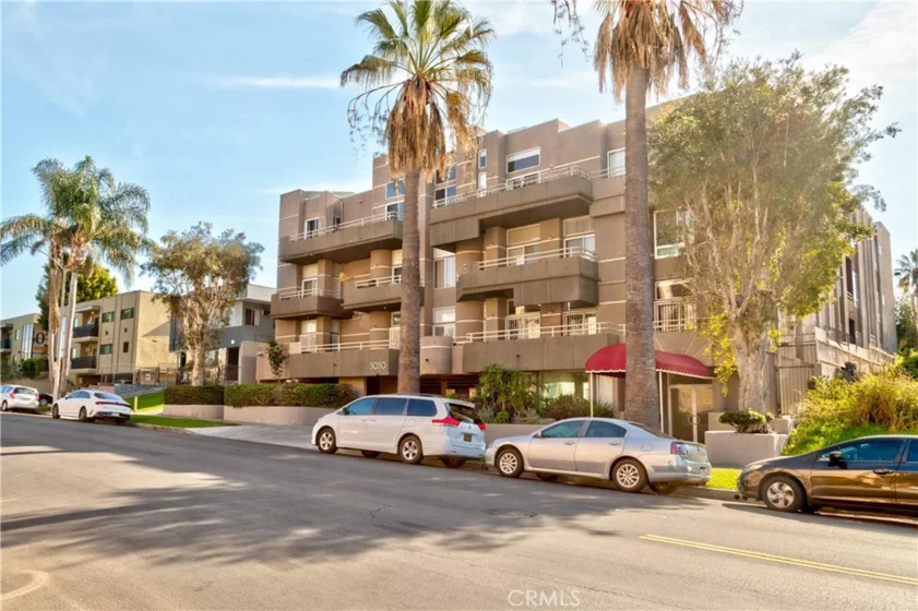 5050 Maplewood Avenue #104 photo 1