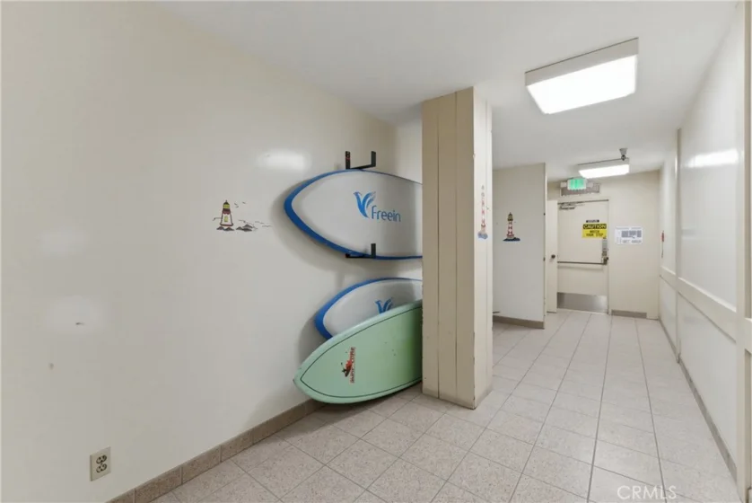 1140 E Ocean photo 42
