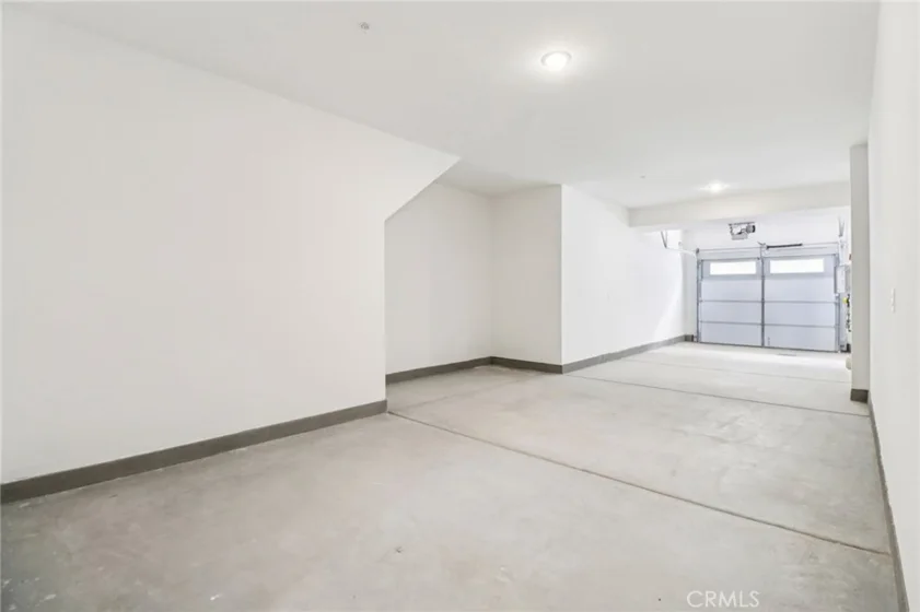 407 Lotus Drive photo 23