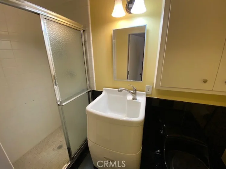 1333 S Beverly Glen Boulevard #402 photo 27