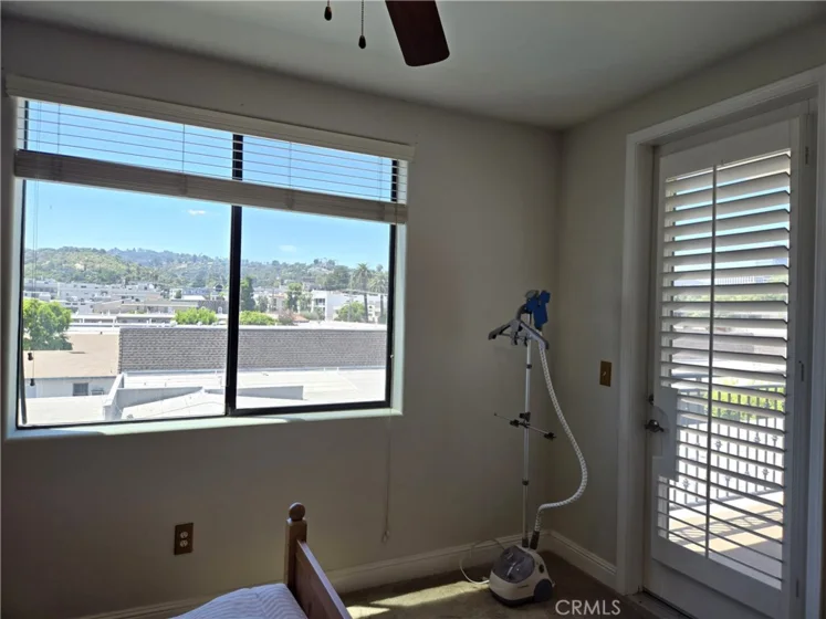 4724 Kester Avenue #409 photo 13