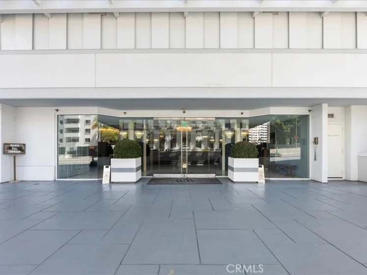 10660 Wilshire Boulevard #302 photo 3