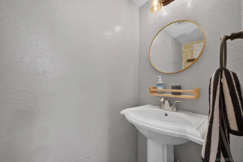 10376 Frank Lane photo 18