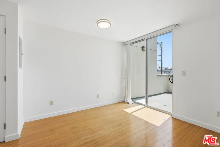 1912 Broadway #307 photo 9