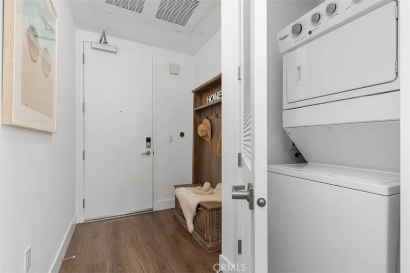 709 E Walnut Street #315 photo 9