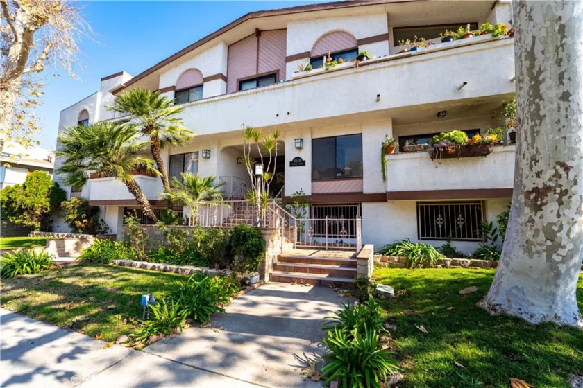 4248 Laurel Canyon Boulevard #206 photo 1