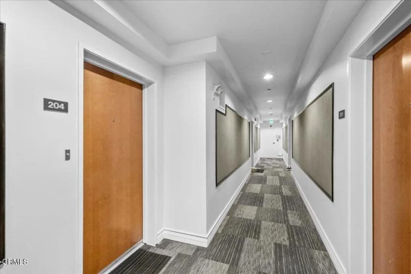 1353 N Fuller Avenue #204 photo 23