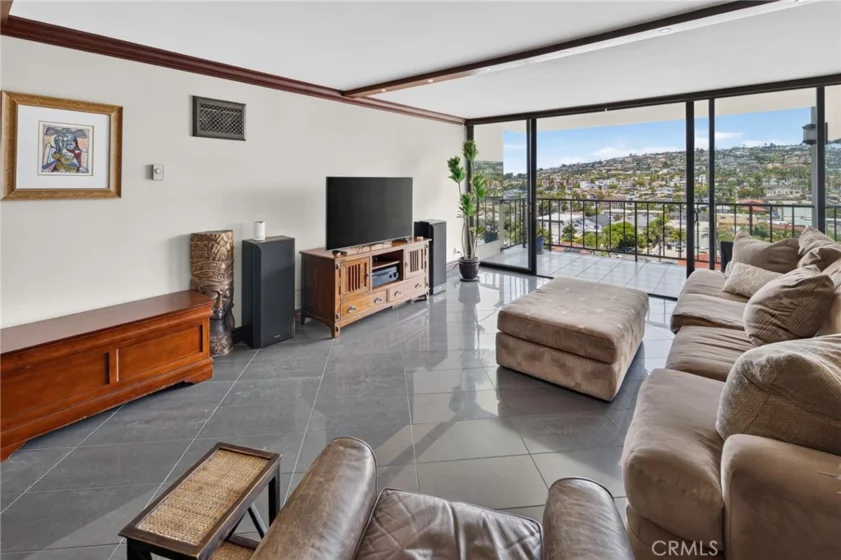 4944 Cass Street #1101 photo 28