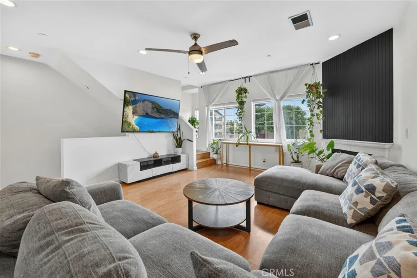 7463 Western Bay photo 1