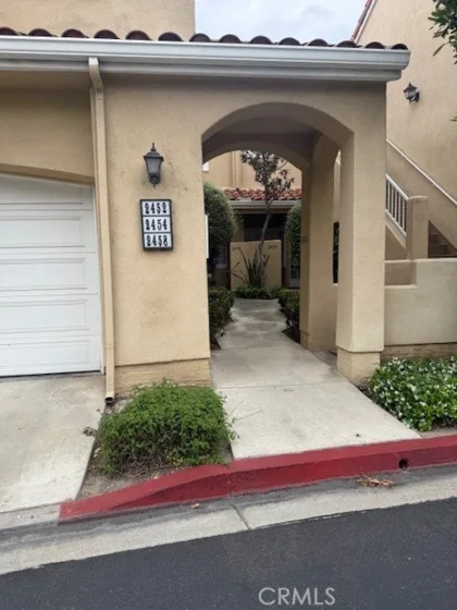 2452 Paseo Circulo photo 1