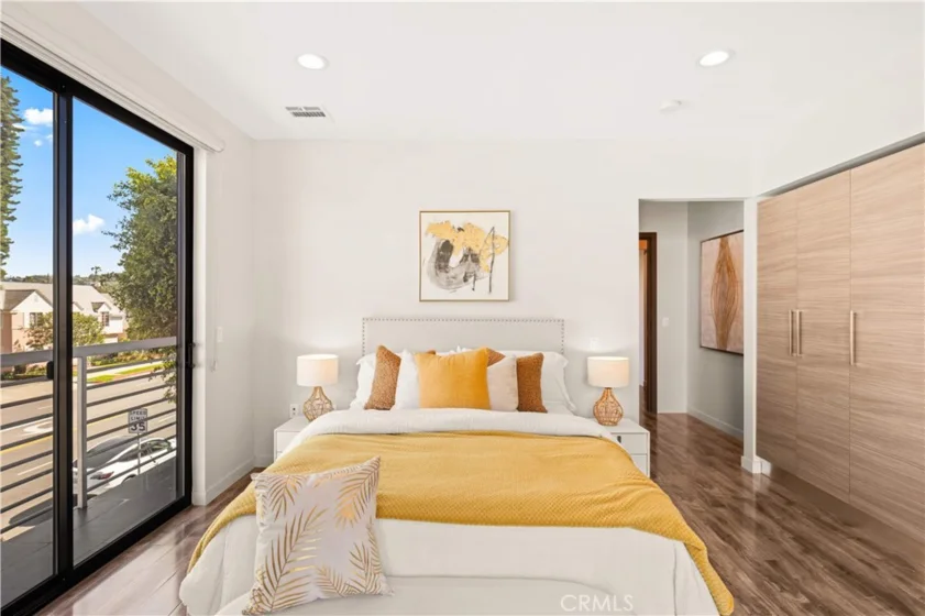 4485 Hazeltine Avenue #1 photo 42