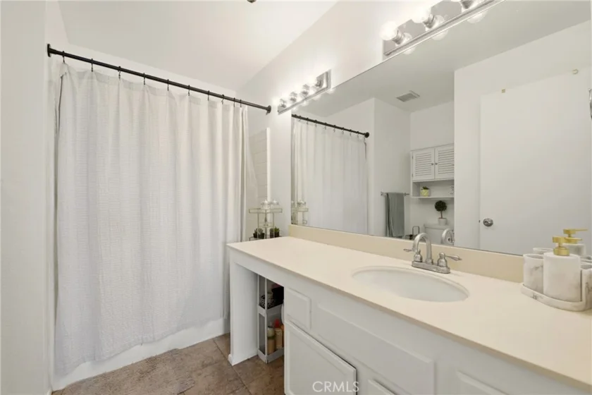 3980 Faircross Place #17 photo 12