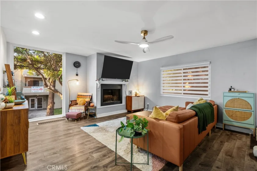 1418 E Florida Street #1 photo 2