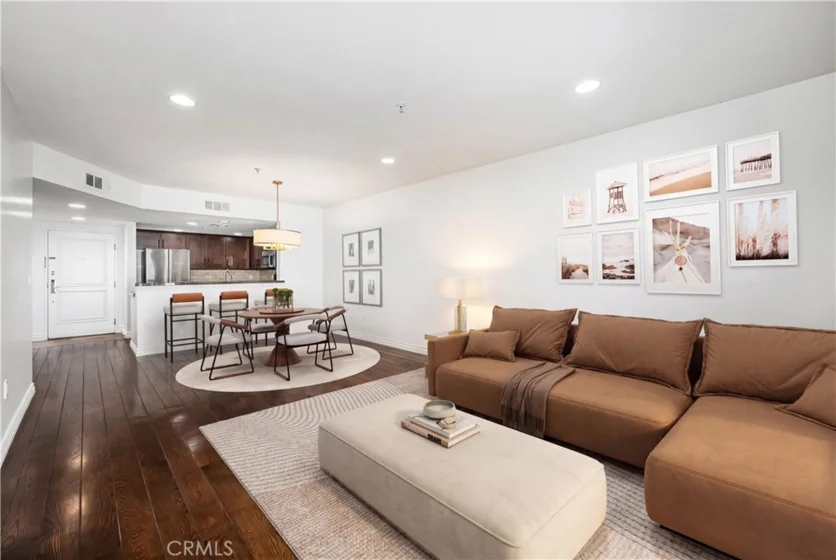 7100 Alvern #309 photo 1