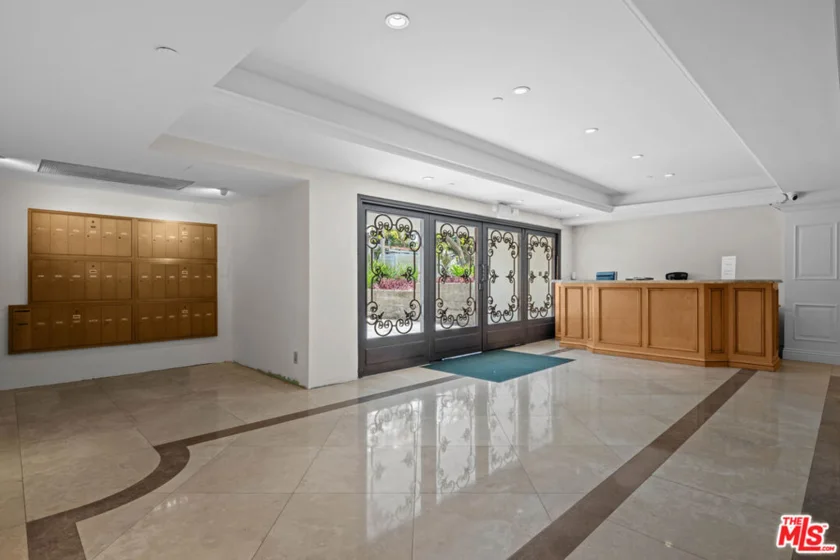 321 N Oakhurst Drive #601 photo 23