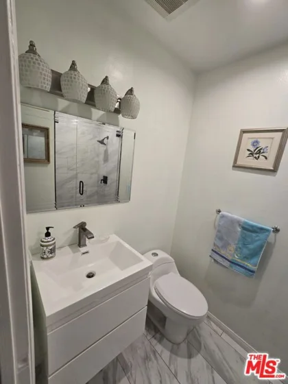 14315 Riverside Drive #105 photo 5