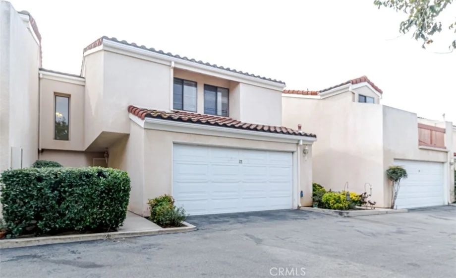 10022 Reseda Boulevard #23 photo 1