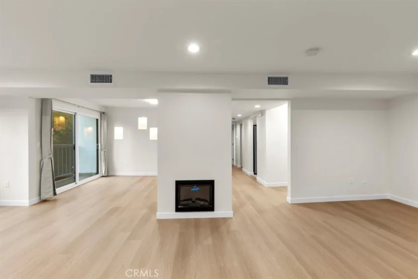 7505 Hampton Avenue #4 photo 4