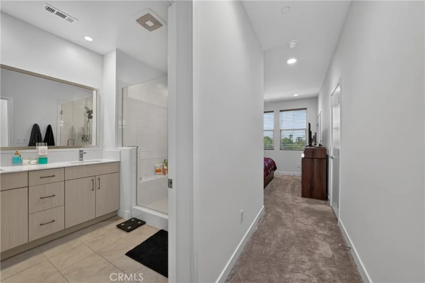 4810 Long Beach photo 26