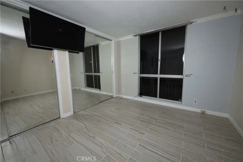 5625 Windsor #108 photo 35