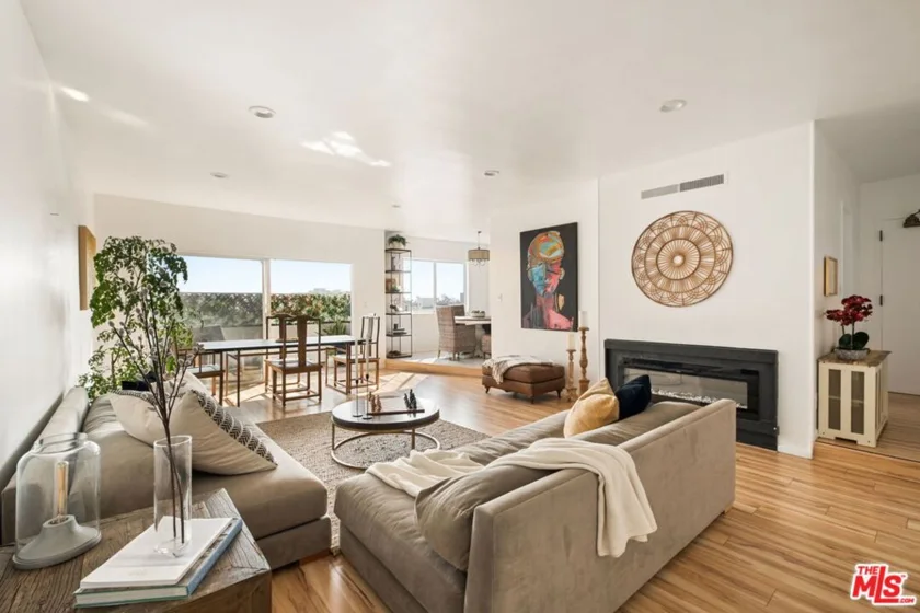 11820 Mayfield Avenue #319 photo 1