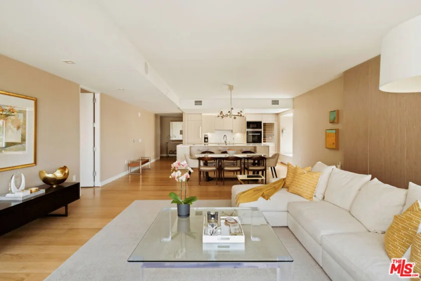 6250 Hollywood Boulevard #8M photo 5