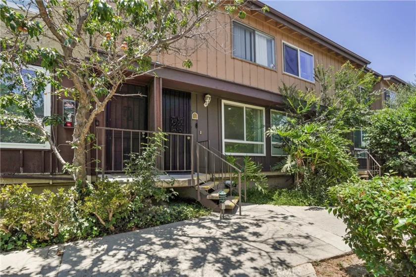 7301 Lennox Avenue #B10 photo 1