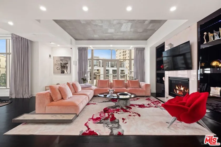 10776 Wilshire Boulevard #403 photo 3
