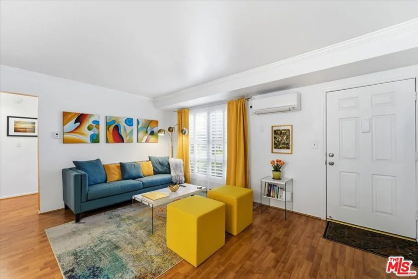 22030 Calvert Street #6 photo 2
