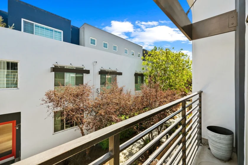 5300 Playa Vista Drive #5 photo 16