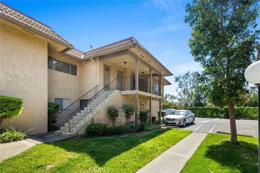 1196 Las Lomas Drive #D photo 1