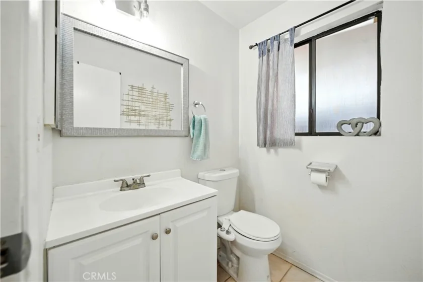 14937 Sherman Way #7 photo 29
