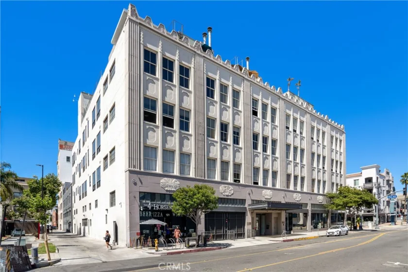 115 W 4th Street #414 photo 1