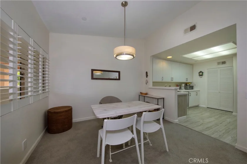 14 Villa Point photo 7