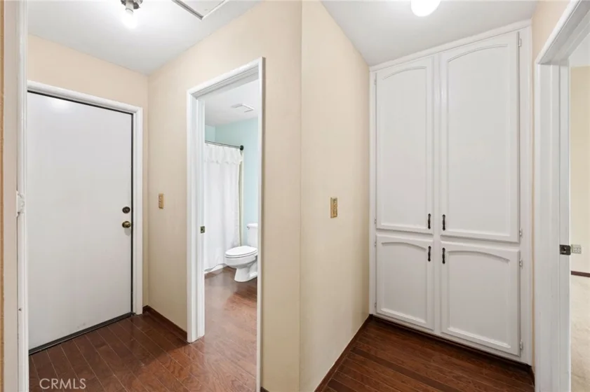 1229 Seven Hills photo 7