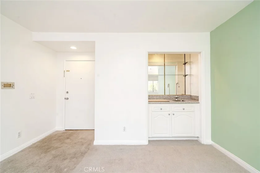 972 E California #202 photo 8