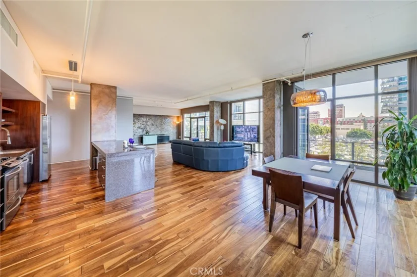 1111 S Grand Avenue #518 photo 18