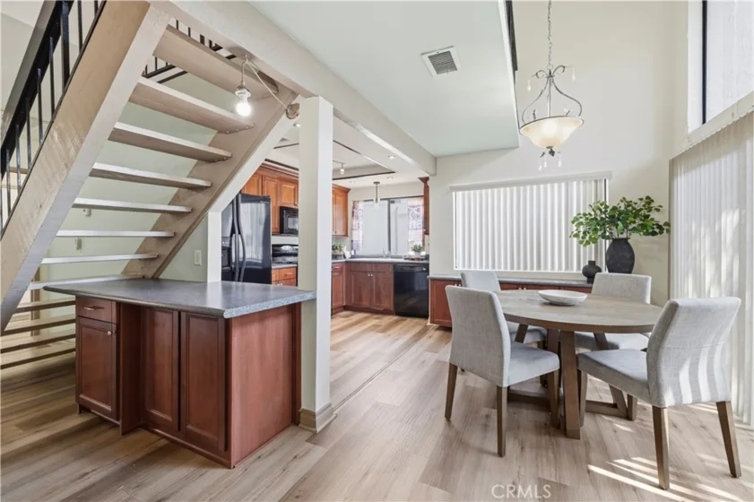 18433 Hatteras photo 5