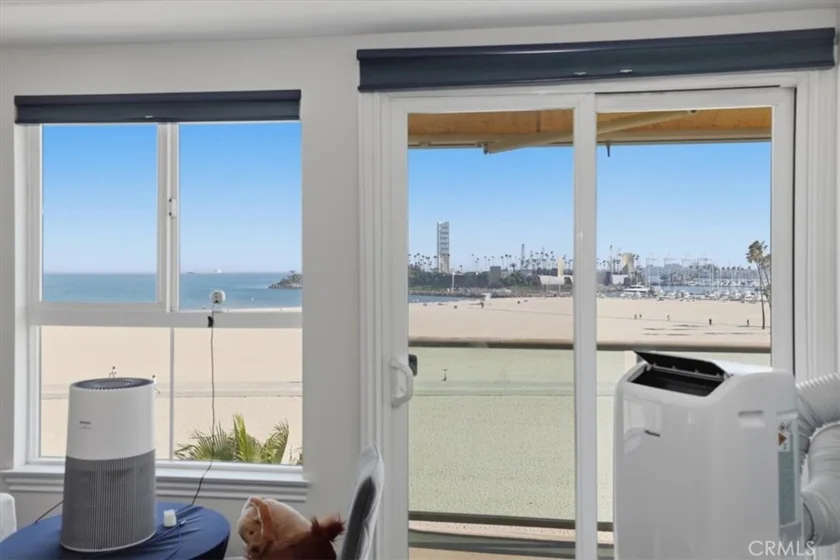 1000 E Ocean #402 photo 18