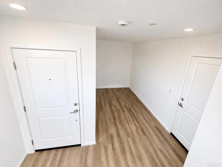 4968 Ocean View Boulevard photo 35