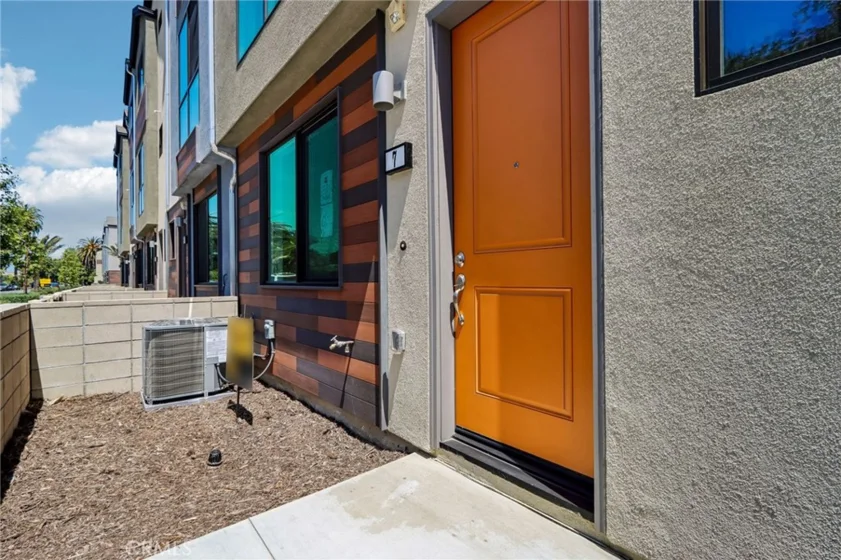 5876 Linden Ave Avenue #7 photo 25