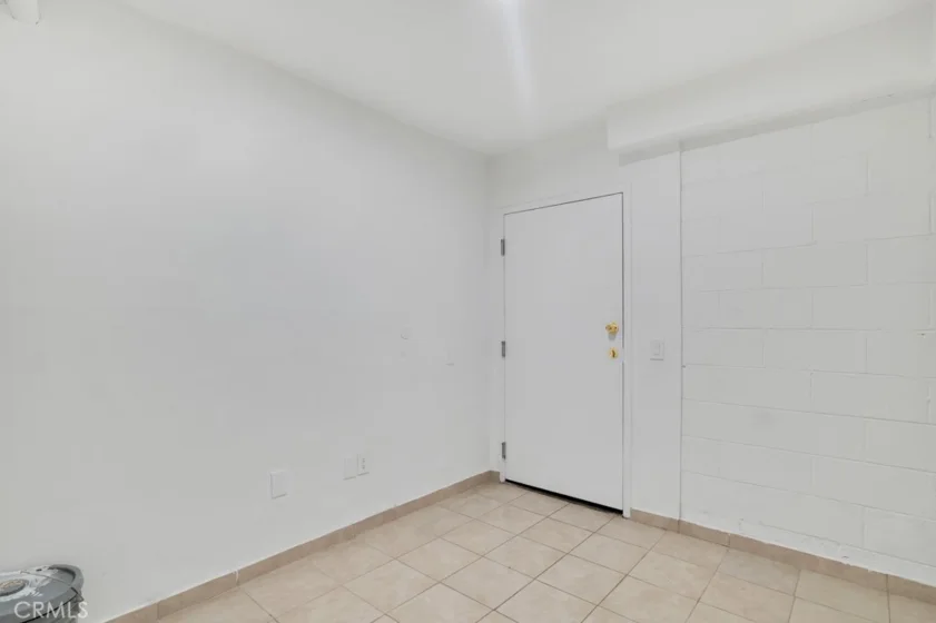 7240 Shirley #102 photo 23