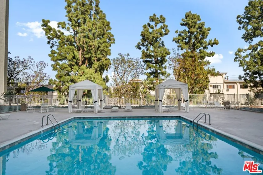 100 S Doheny Drive #514 photo 8