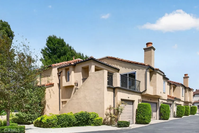 114 Corsica photo 1