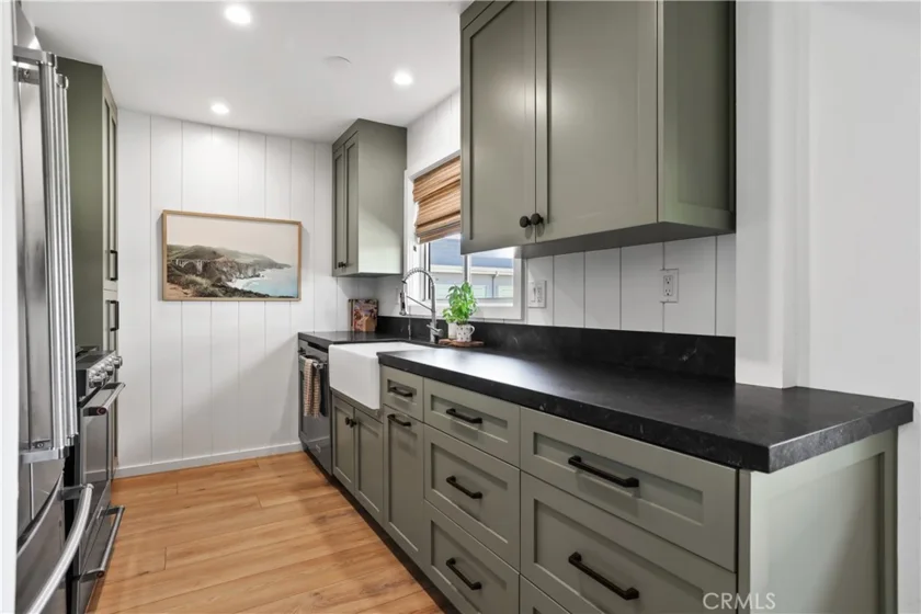 1741 Tustin Avenue #14D photo 10