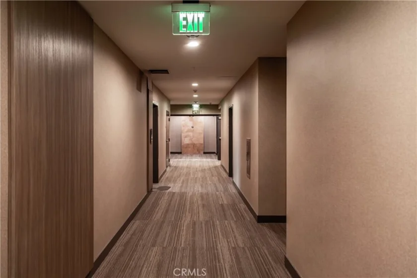 39 S Los Robles Avenue #3006 photo 10