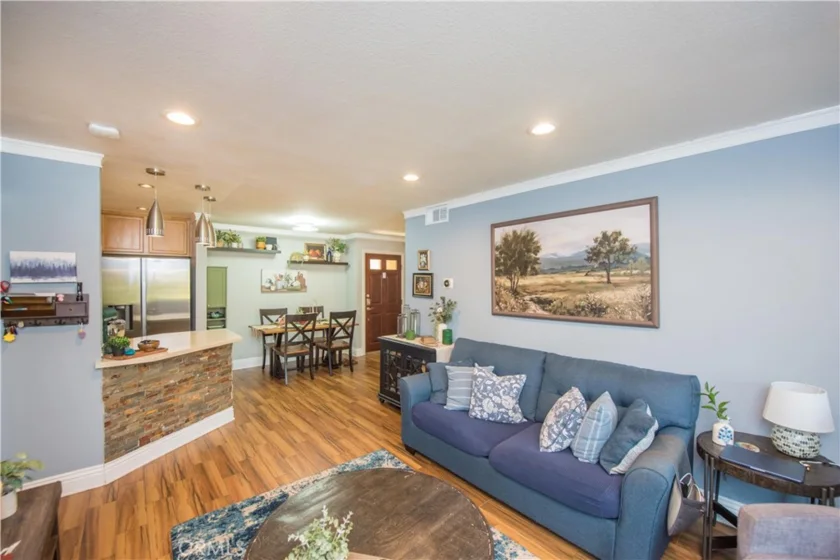 2375 Del Mar Way #101 photo 3