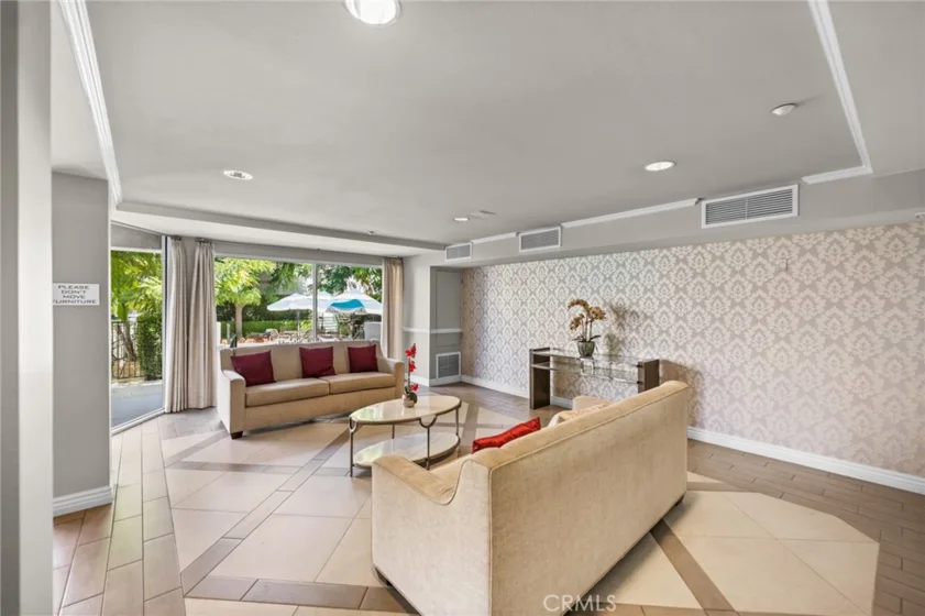 4501 Cedros #220 photo 30