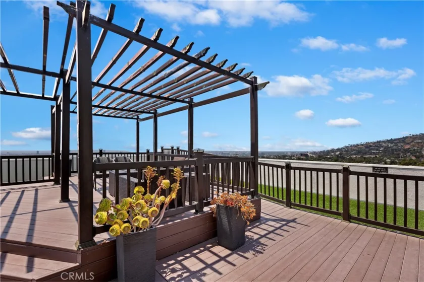 7250 Franklin Avenue #506 photo 2